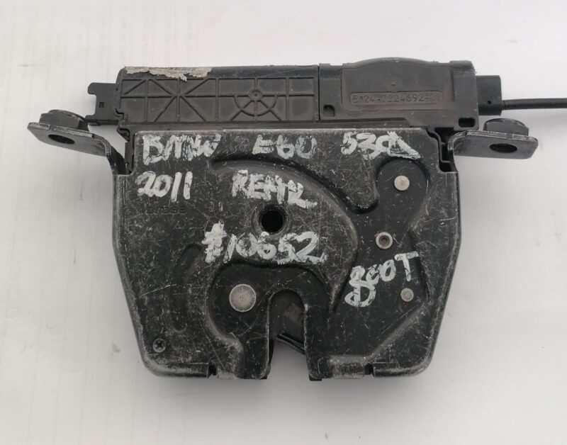 2011 BMW E60 530D SEDAN BOOTLOCK
