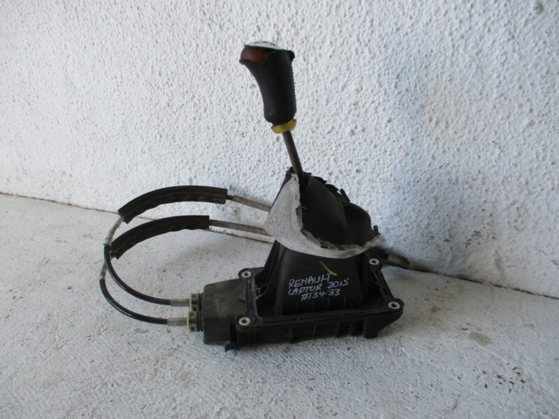 2015 RENAULT CAPTUR 900T GEARLEVER + LINKS