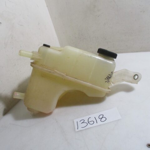 2012 TOYOTA COROLLA PRO 2.0 D4D RADIATOR BOTTLE