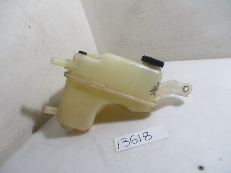2012 TOYOTA COROLLA PRO 2.0 D4D RADIATOR BOTTLE