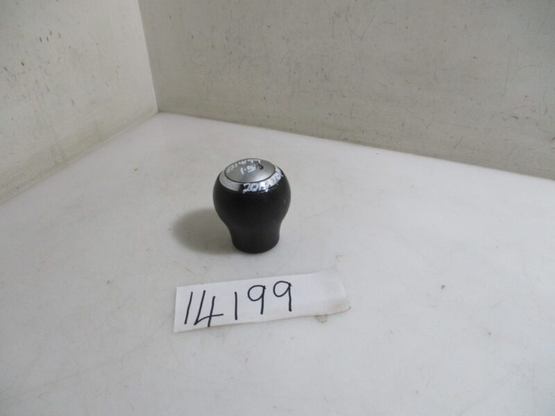 2019 TOYOTA ETIOS 1.5I H/B GEAR SHIFT KNOB