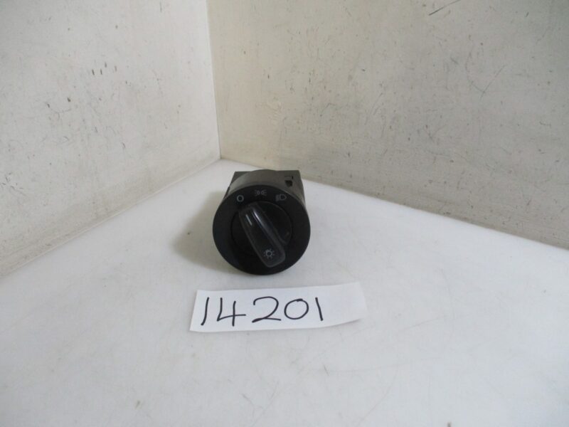 2020 VW POLO VIVO 2 1.4I H/B HEADLAMP SWITCH
