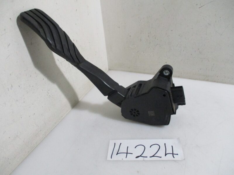 2022 RENAULT KIGER 1.0I ENERGY ACCELERATOR PEDAL