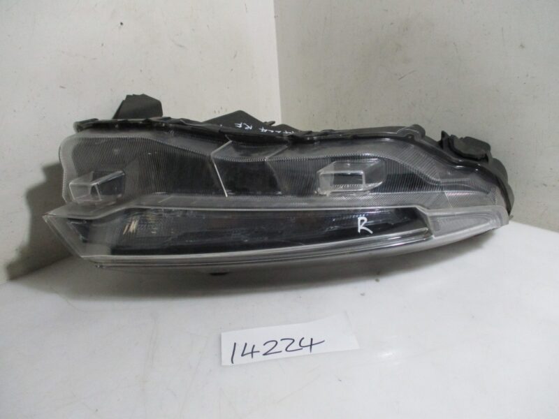 2022 RENAULT KIGER 1.0I ENERGY RF FOGLAMP (BRACKET DAMAGED)