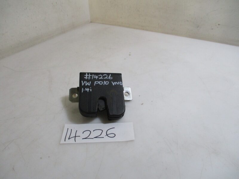 2013 VW POLO VIVO 1.4I H/B BOOTLOCK