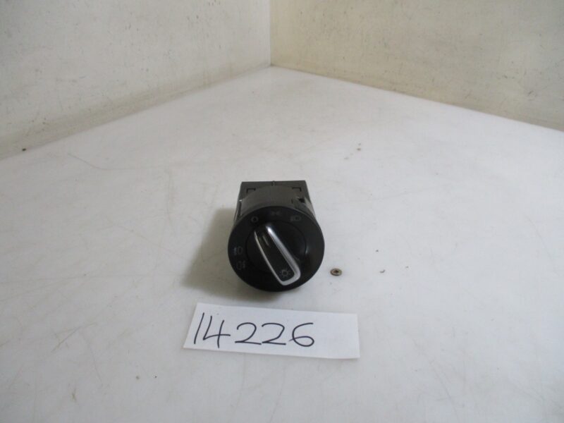 2013 VW POLO VIVO 1.4I H/B HEADLAMP SWITCH