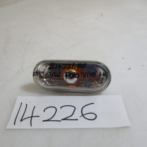 2013 VW POLO VIVO 1.4I H/B RH MARKER LAMP