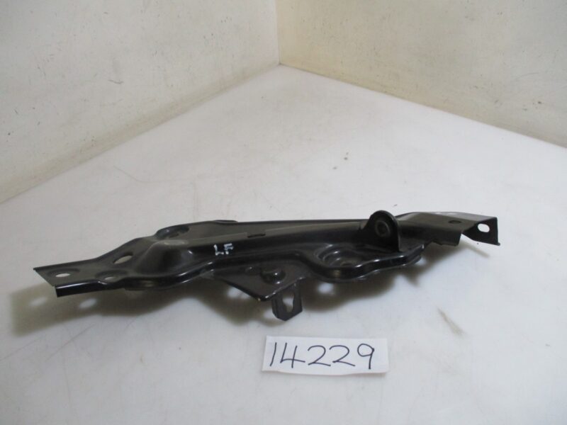 2019 VW POLO 8 1.0 TSI LF HEADLAMP BRACKET UPPER