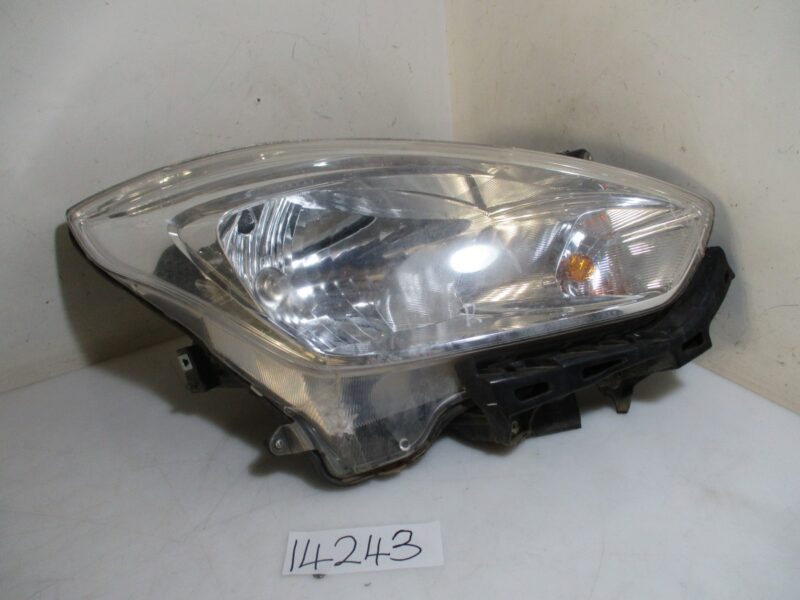 2020 SUZUKI SWIFT 1.2I GA RH HEADLAMP (BRACKETS DAMAGED)