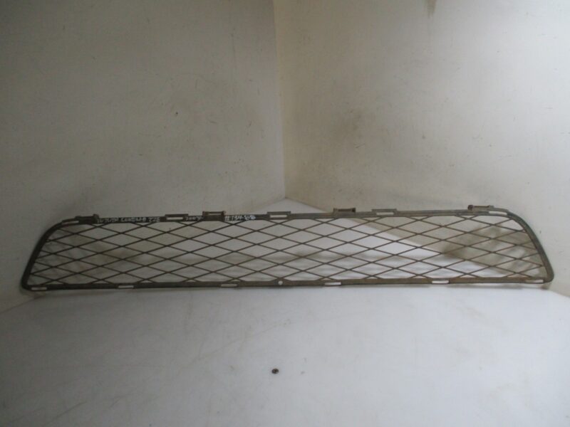 2007 TOYOTA COROLLA 1.4I ZZE BUMPER CENTRE GRILLE