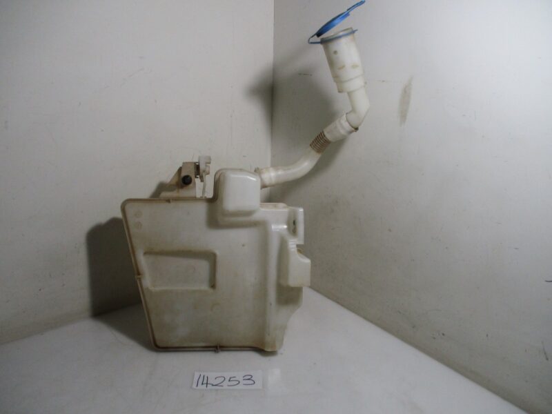 2020 VW POLO 7 1.6I SEDAN WINDSCREEN WASHER BOTTLE