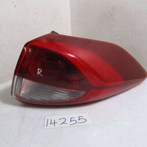 2017 HYUNDAI TUCSON 2.0I RR TAILLAMP (SMALL CRACK)