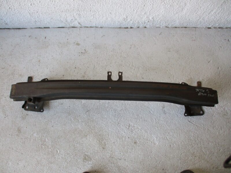 2007 VW JETTA 5 1.9TDI FRONT BUMPER STIFFENER