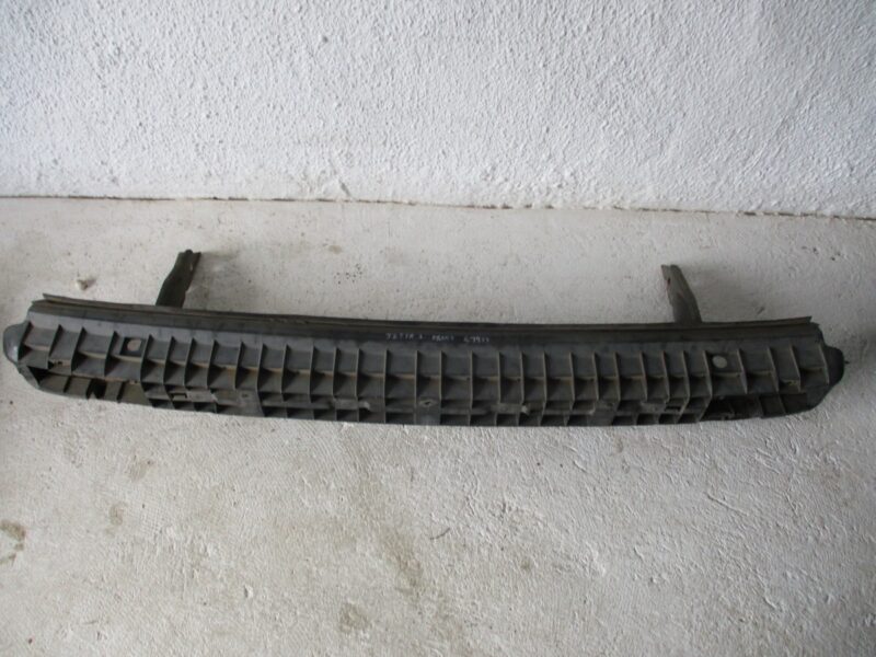 1992 VW JETTA 2 1.6I FRONT BUMPER STIFFENER