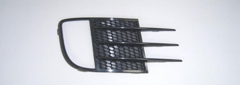 Volkswagen Golf 6 09-12 Right Hand Foglamp Cover With Hole