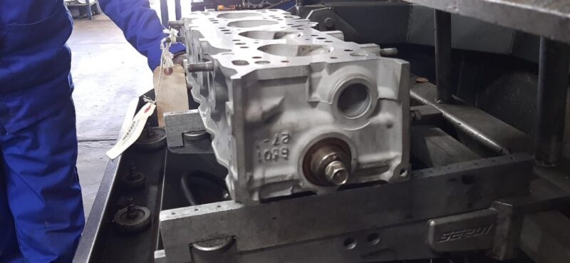2005 FORD FIESTA 1.4I FXJA CYLINDER HEAD - Image 5