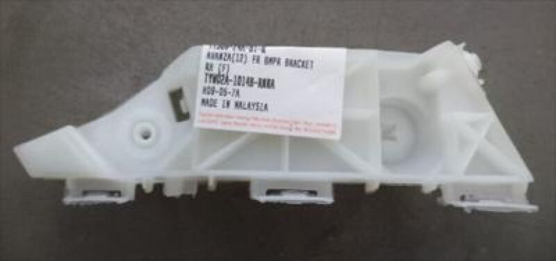 12-15 TOYOTA AVANZA RH BUMPER SLIDE