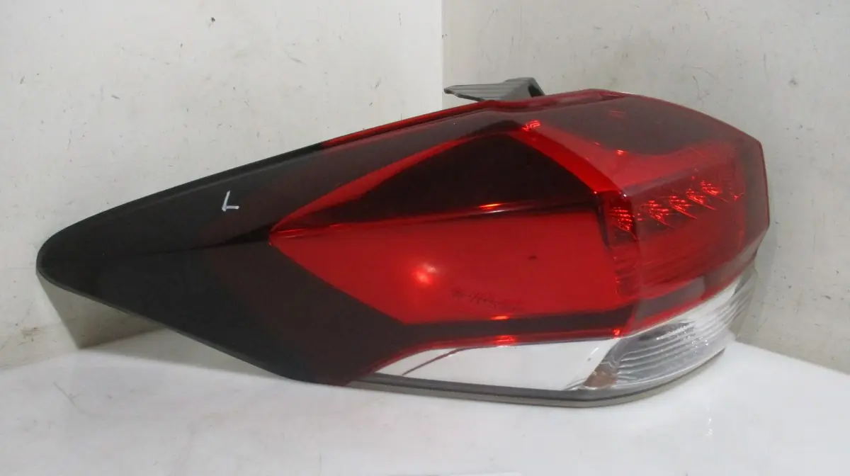 2019 TOYOTA RUSH 1.5I LR TAILLAMP