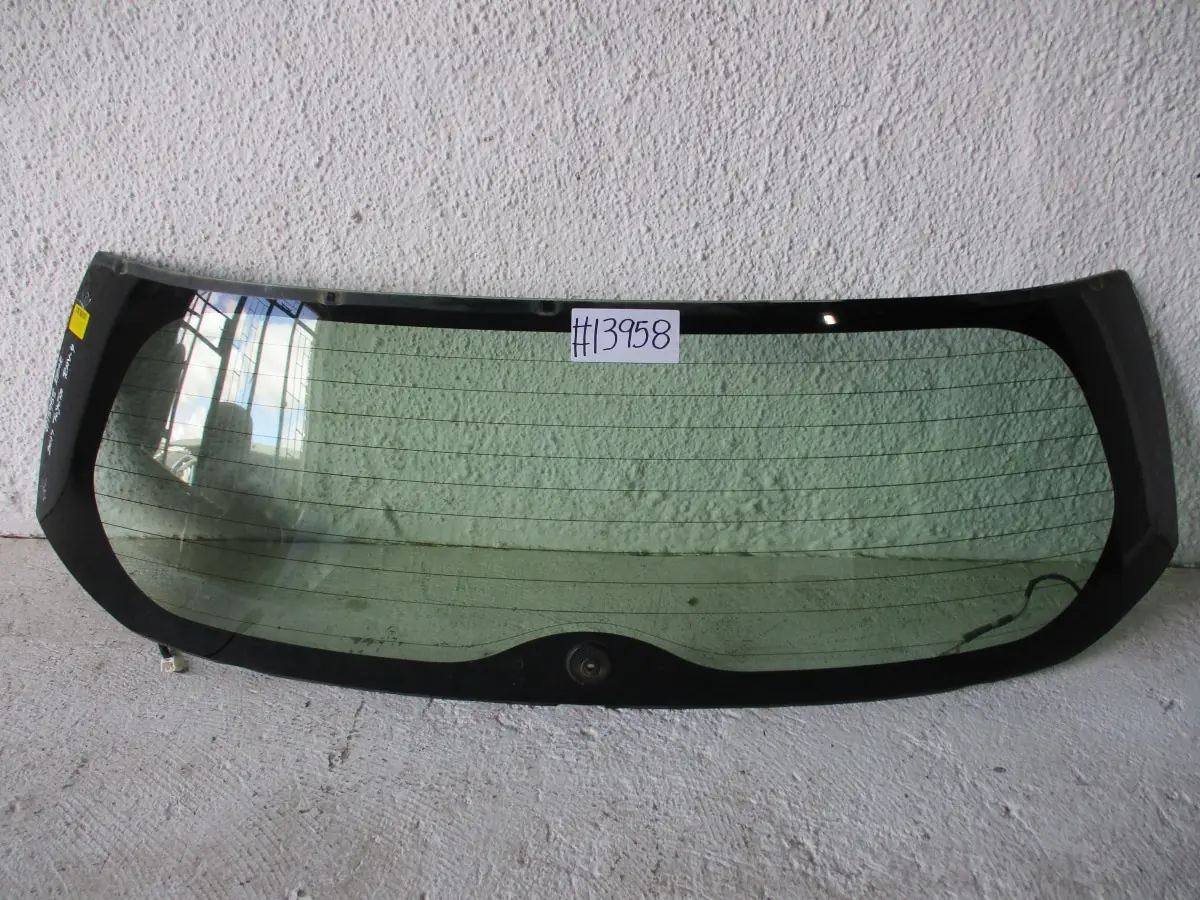 2017 TOYOTA RAV 4 2.0i GX REAR WINDSCREEN