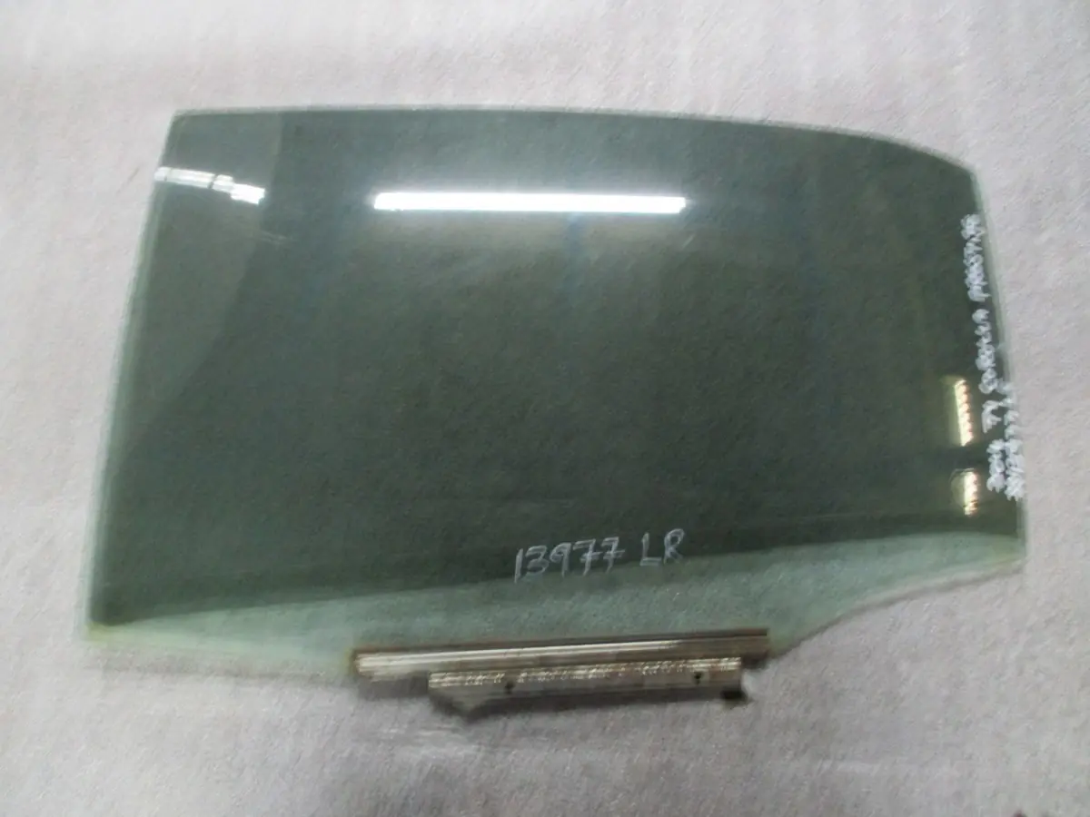 2014 TOYOTA COROLLA 1.3I PRESTIGE LR DOOR GLASS