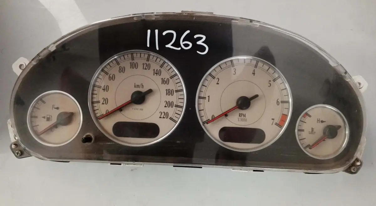 2005 CHRYSLER GRAND VOYAGER 3.3I INSTRUMENT CLUSTER
