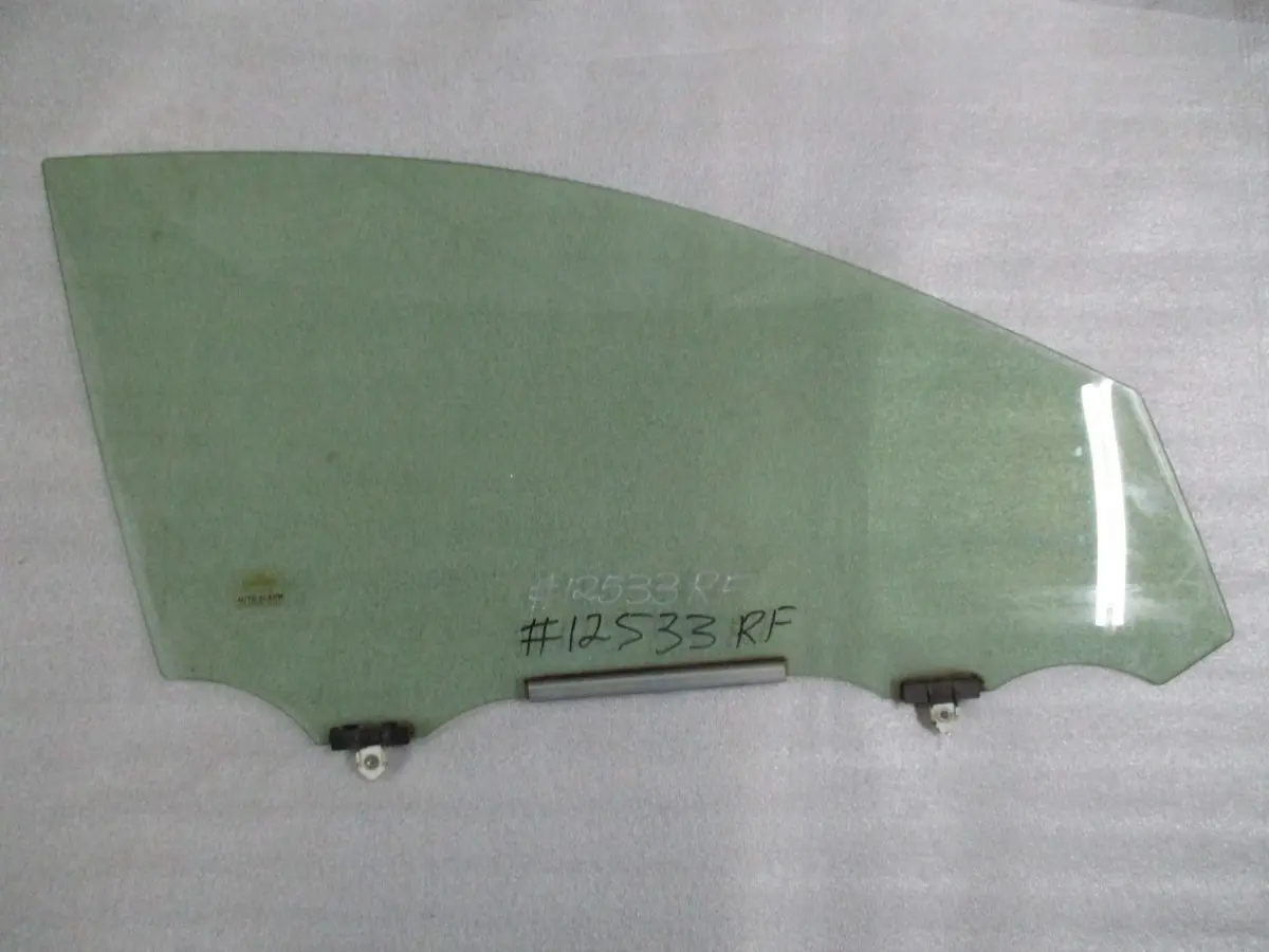 2014 TOYOTA RAV-4 RF DOOR GLASS