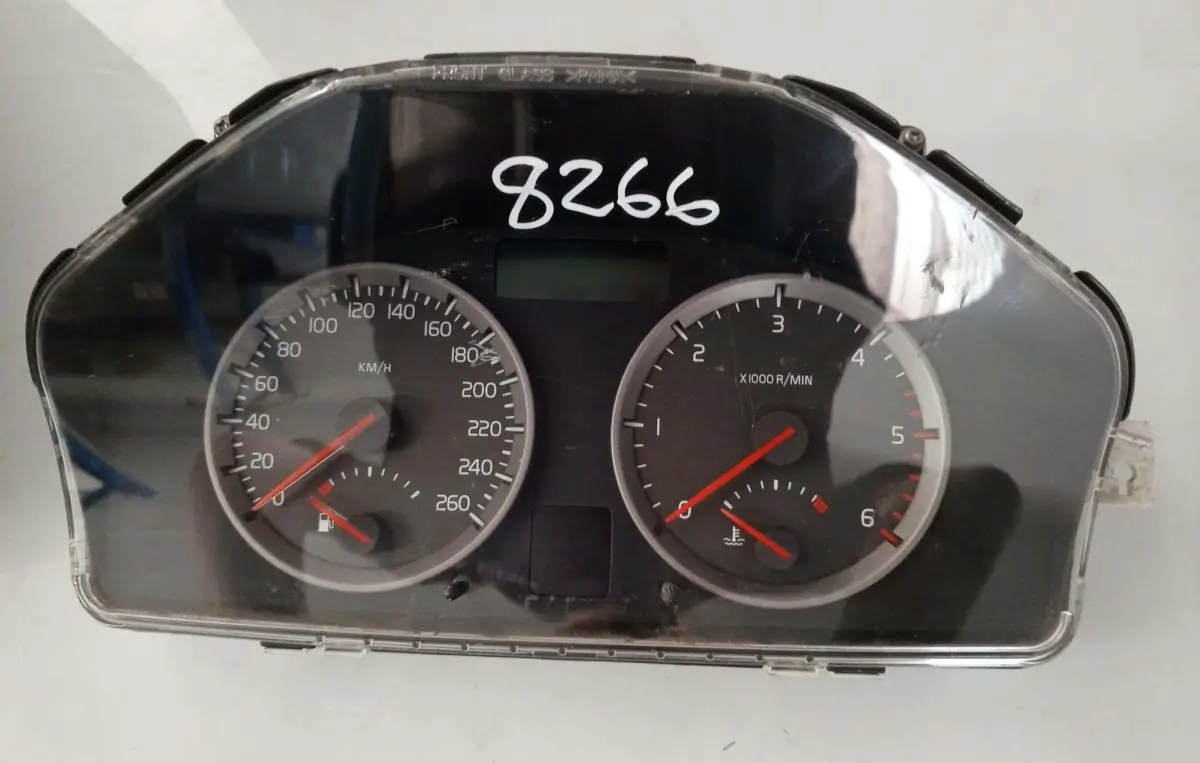 2005 VOLVO S40 2.0D INSTUMENT CLUSTER