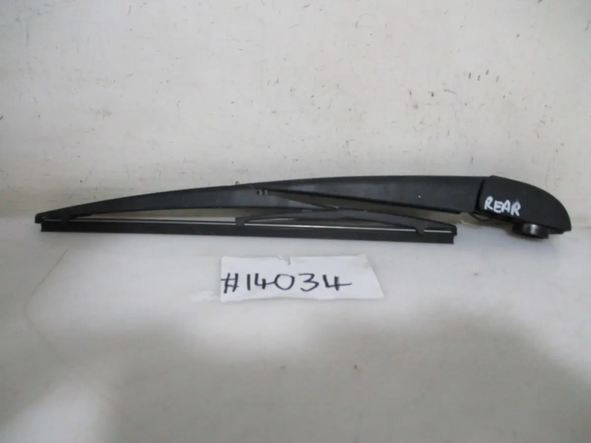 2022 TOYOTA COROLLA CROSS 1.8XL REAR WIPER ARM