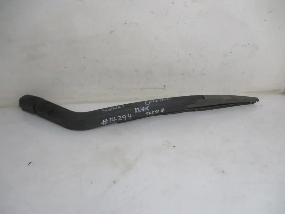 2016 SUZUKI CELERIO 1.0I REAR WIPER ARM