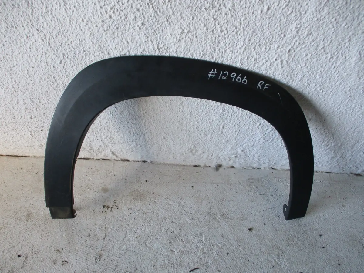 2018 MAHINDRA KUV100 1.2I RF FENDER ARCH COVER
