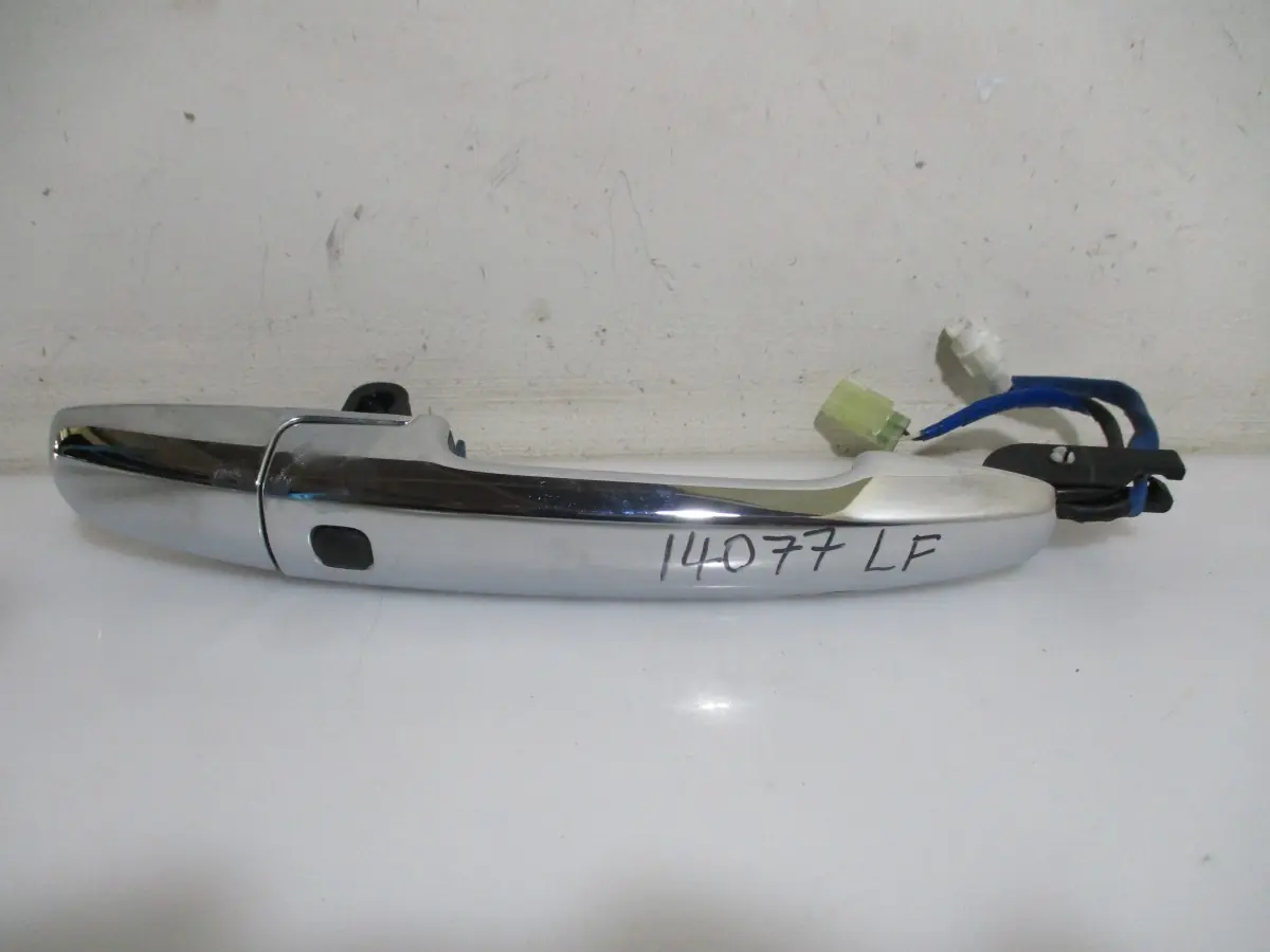 2022 TOYOTA STARLET 1.4I LF DOOR HANDLE