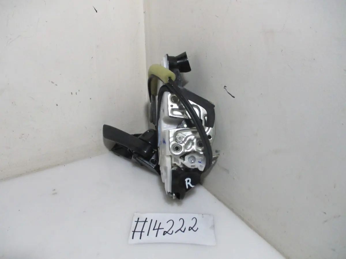 2023 TOYOTA STARLET 1.5I A/T RF DOOR LOCK