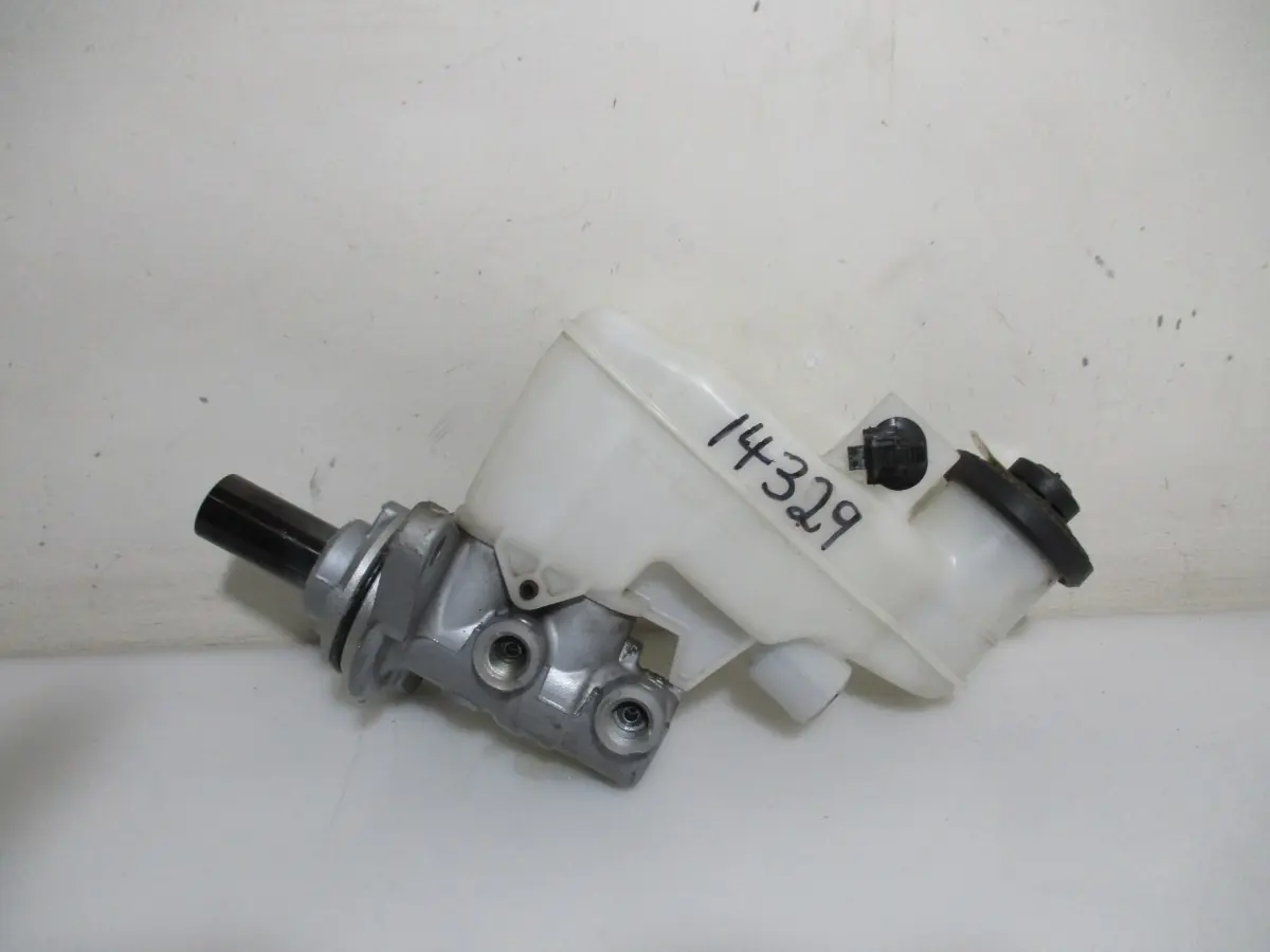 2021 TOYOTA AVANZA 1.5SX AUTO BRAKE MASTER CYLINDER