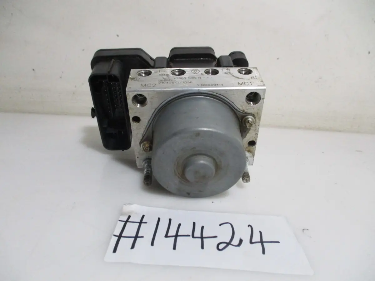 2021 RENAULT TRIBER 1.0 EXPRESSION ABS PUMP