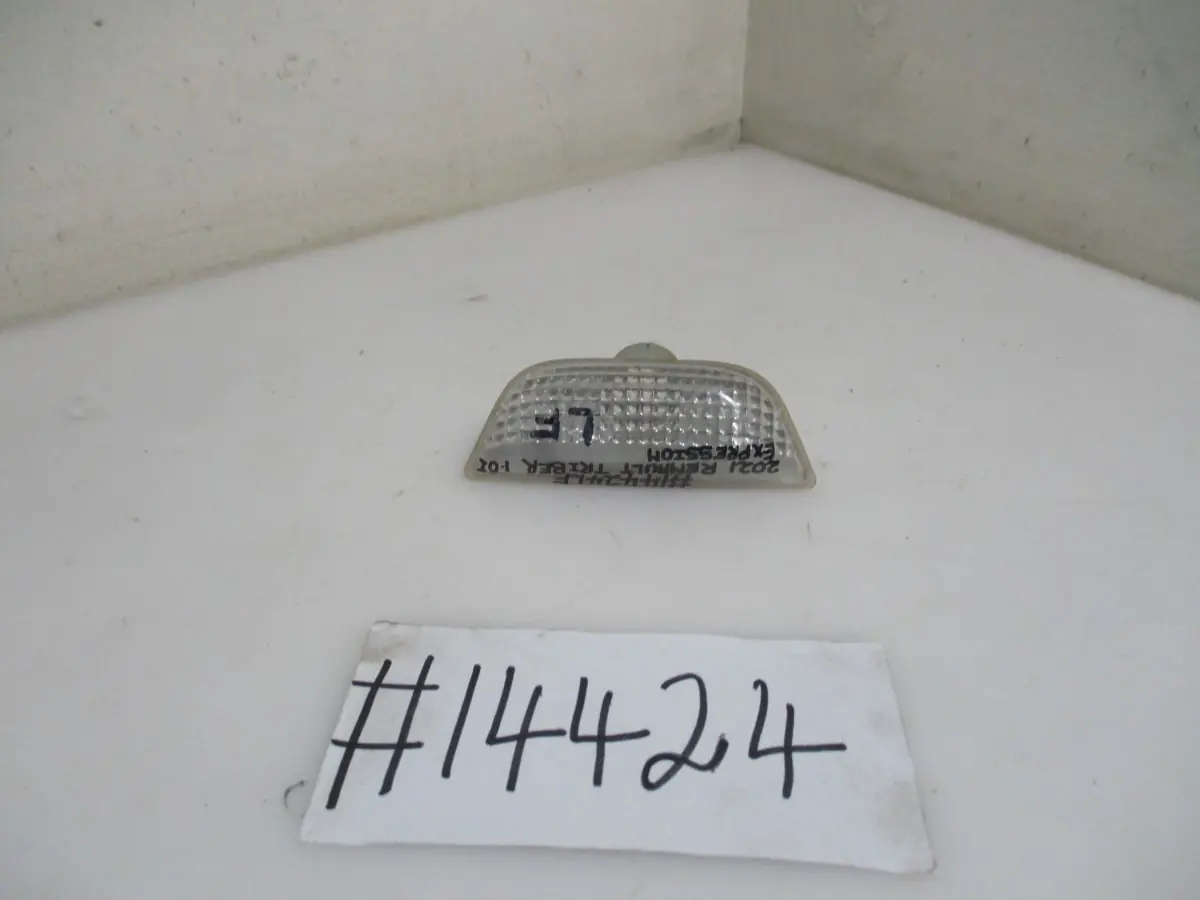 2021 RENAULT TRIBER 1.0 EXPRESSION LH MARKER LAMP