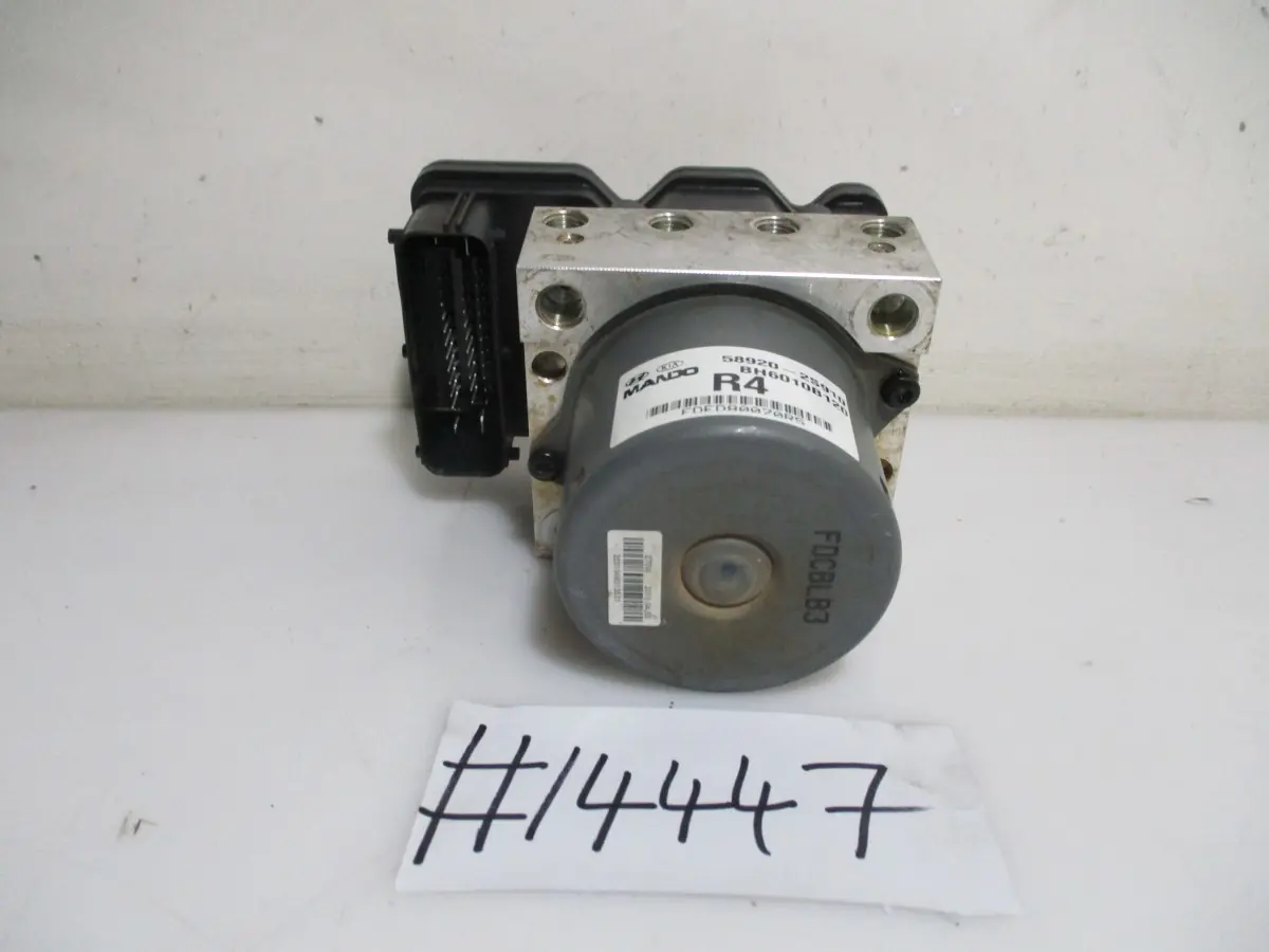 2010 HYUNDAI IX35 2.0I ABS PUMP