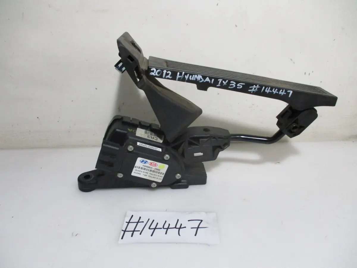 2010 HYUNDAI IX35 2.0I ACCELERATOR PEDAL
