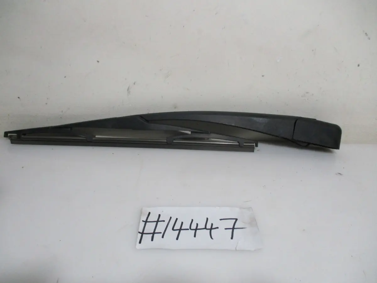 2010 HYUNDAI IX35 2.0I REAR WIPER ARM