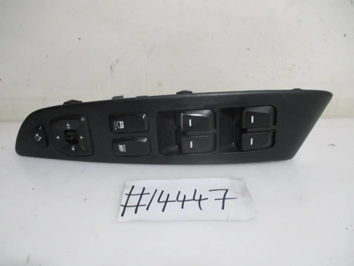 2010 HYUNDAI IX35 2.0I RF WINDOW SWITCH