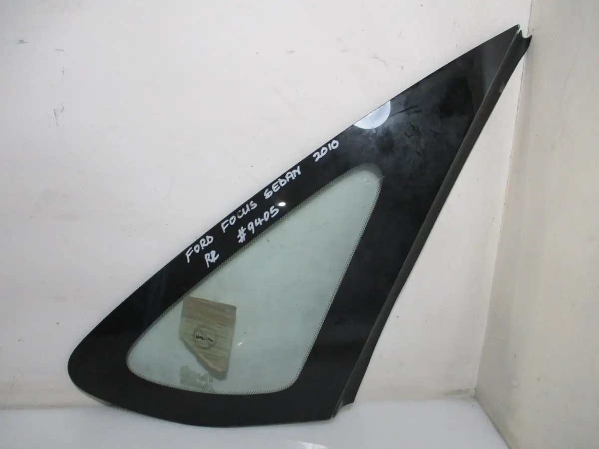 2010 FORD FOCUS 1.8I SEDAN RR 1/4 GLASS