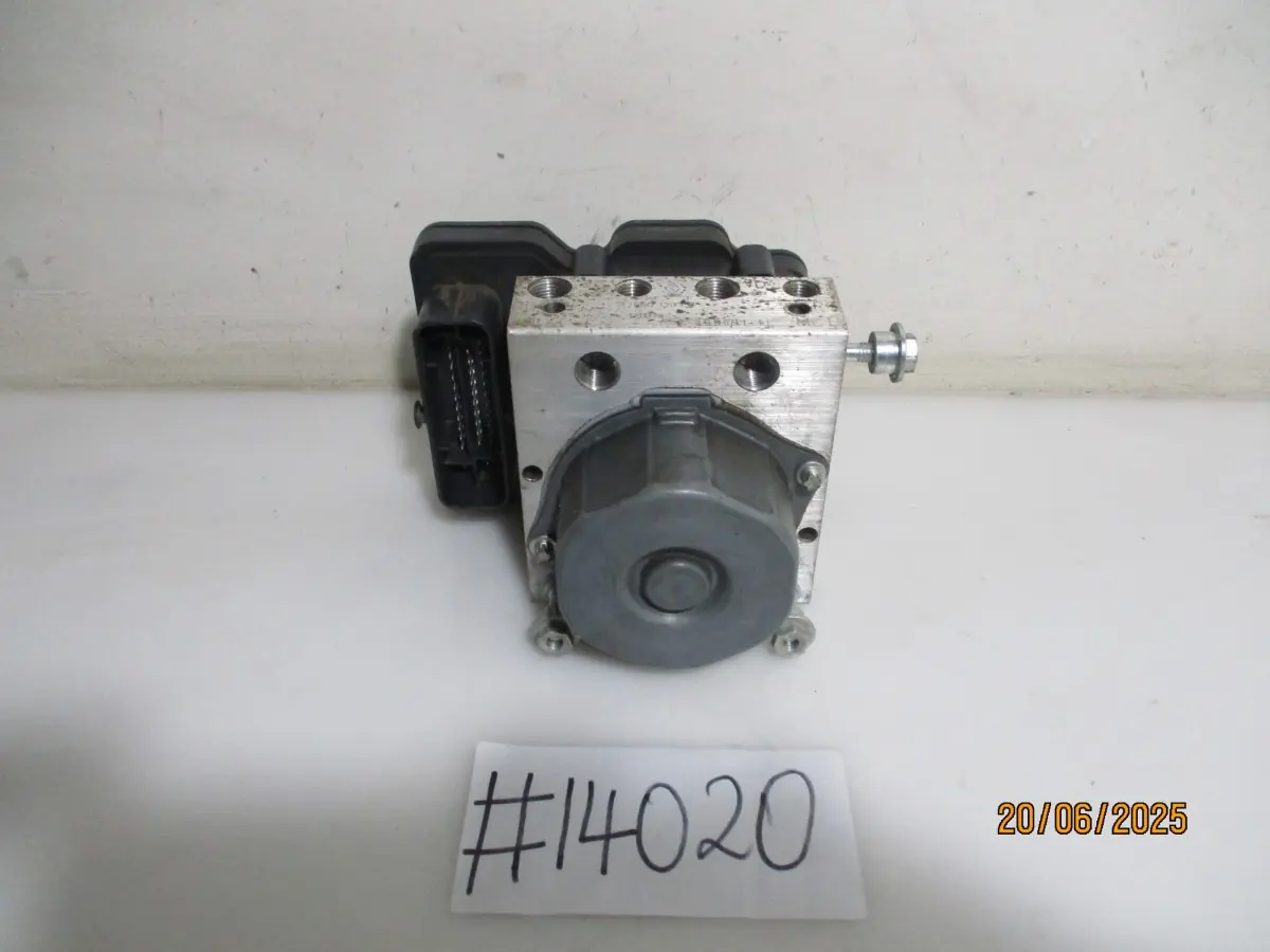 2016 RENAULT CLIO 900TI BLAZE ABS PUMP