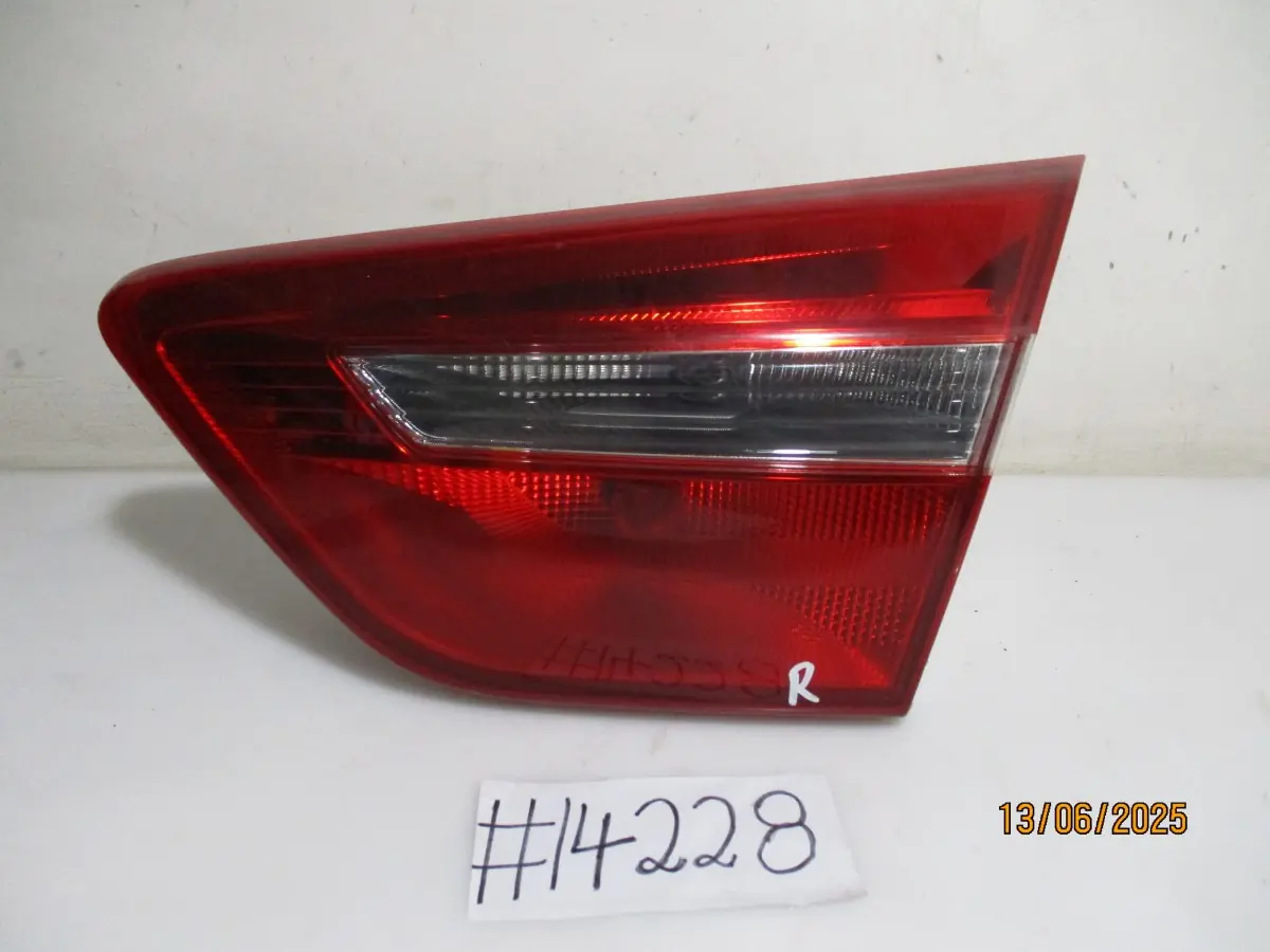 2017 HYUNDAI CRETA 1.6I EXECUTIVE RR BOOTLAMP