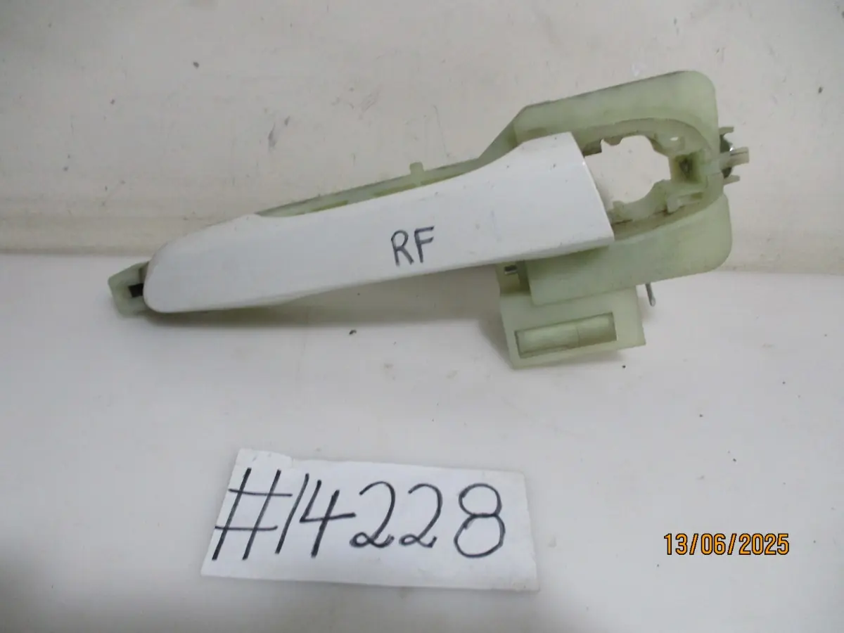 2017 HYUNDAI CRETA 1.6I EXECUTIVE RF DOOR HANDLE