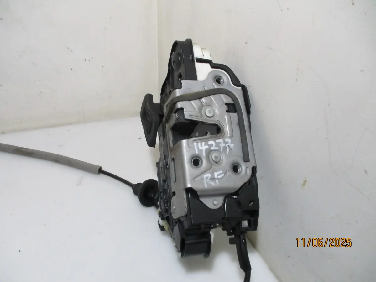 2023 VW POLO VIVO 2 1.4I H/B RF DOOR LOCK
