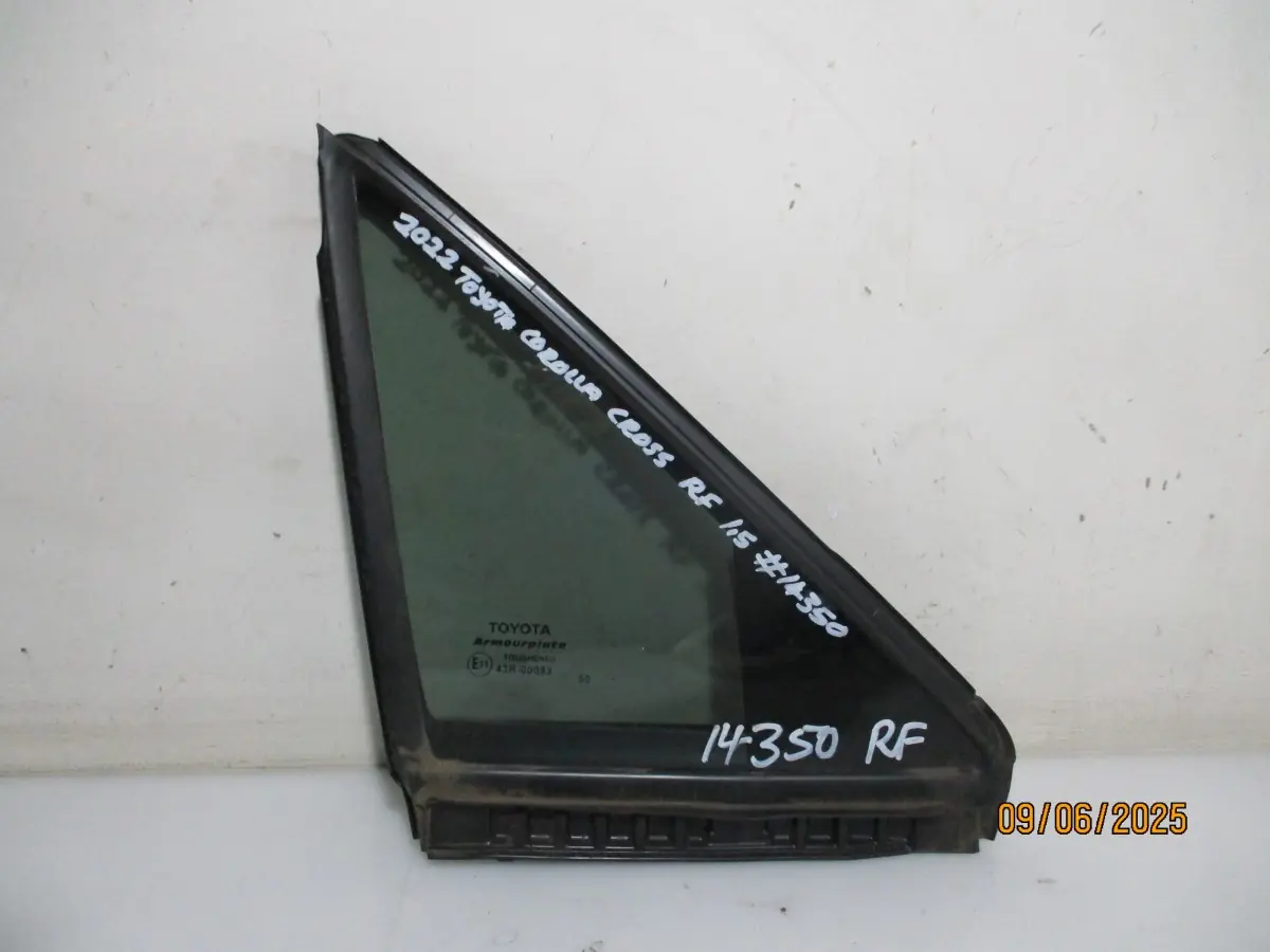 2022 TOYOTA COROLLA CROSS 1.8XL RF 1/4 GLASS