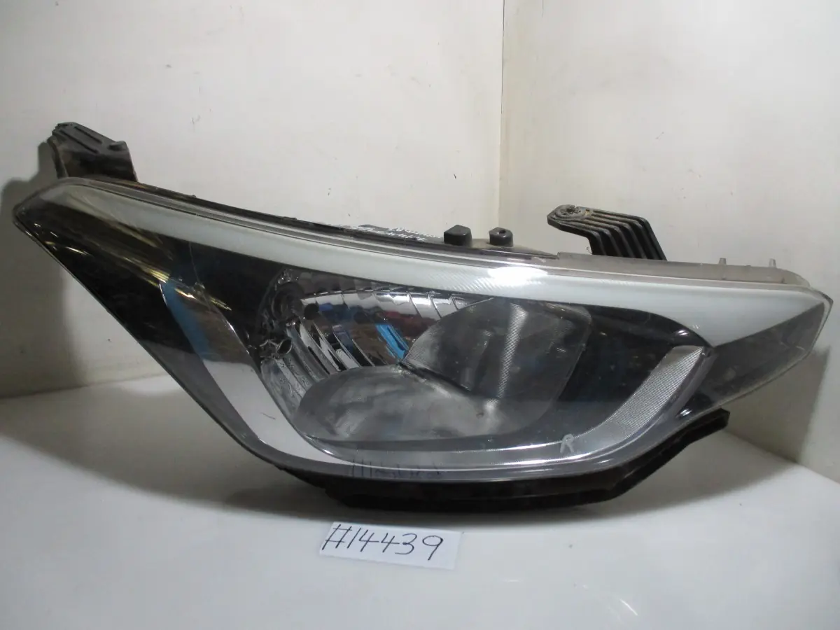 2019 HYUNDAI I20 1.2I MOTION RH HEADLAMP