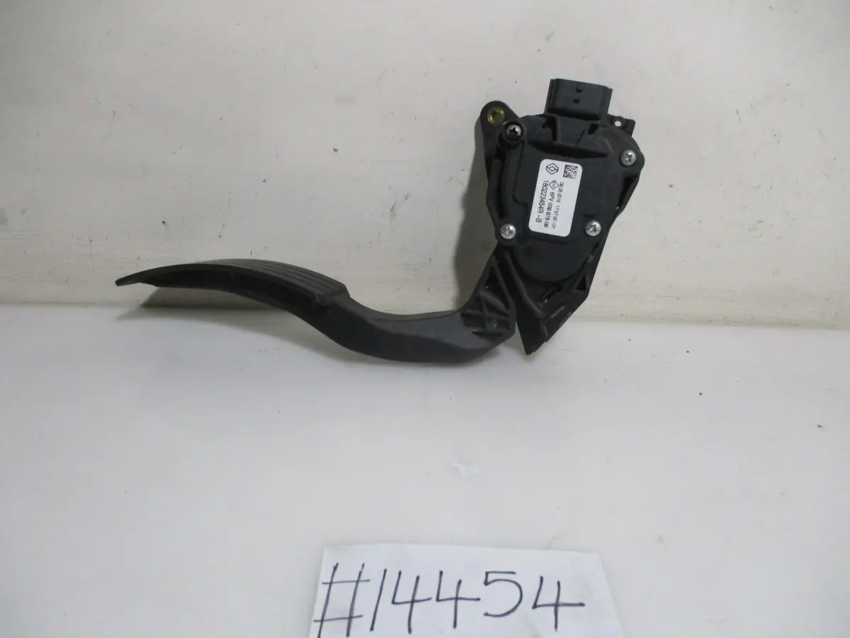 2016 RENAULT CAPTUR 900T DYNAMIQUE ACCELERATOR PEDAL