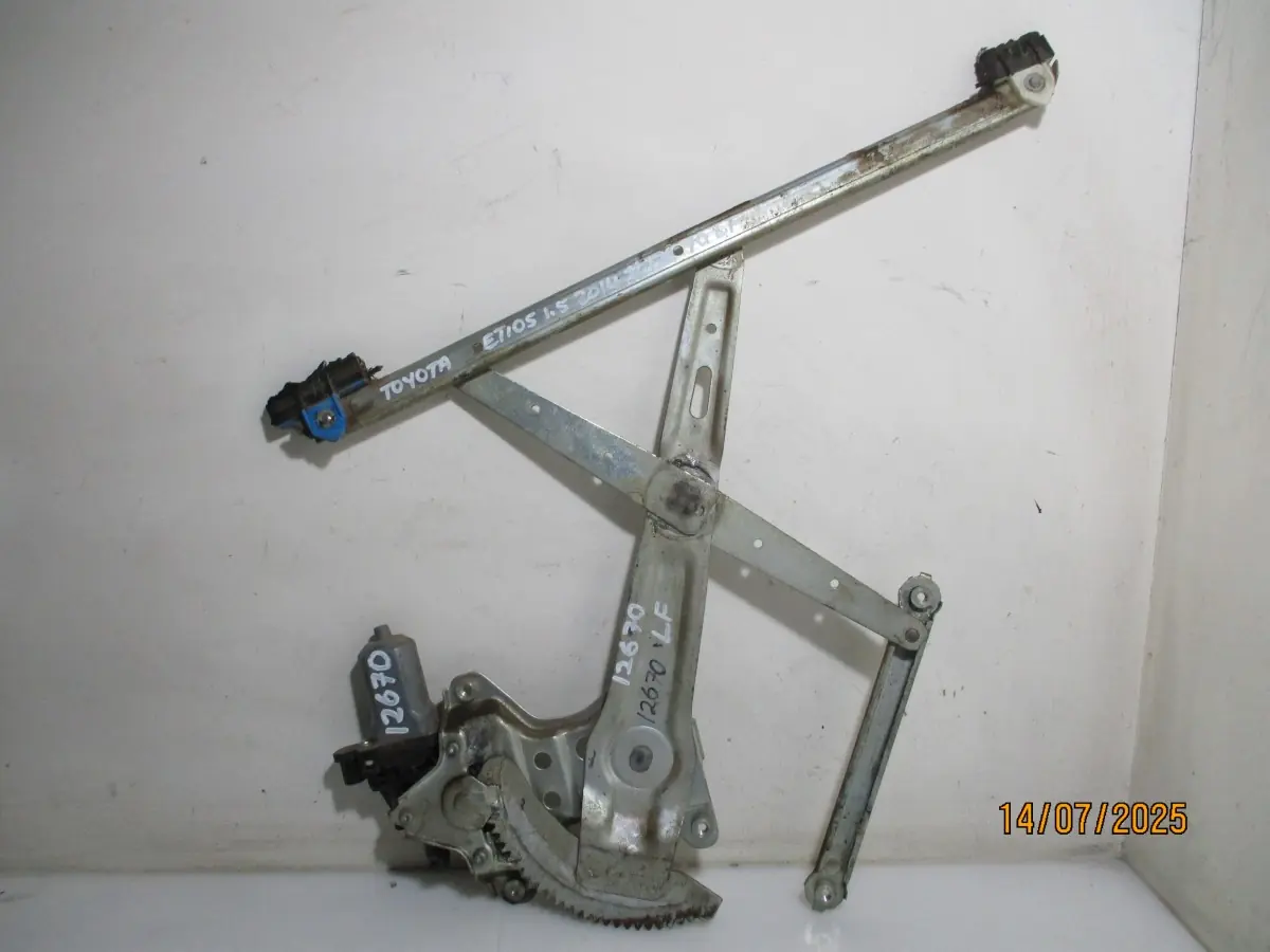 2013 TOYOTA ETIOS 1.5I H/B LF WINDER MECH + MOTOR