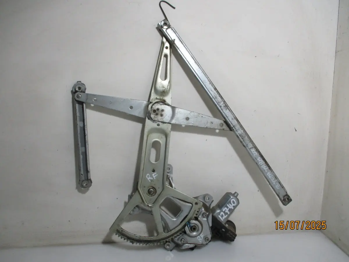 2006 TOYOTA YARIS 1.3I H/B RF WINDER MECH + MOTOR