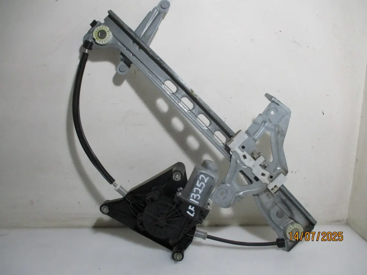 2016 TOYOTA AYGO 5-DR 1.0I LF WINDER MECH + MOTOR
